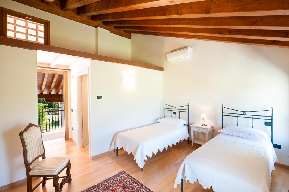 Agriturismo Crocerone Bed & Breakfast Bassano del Grappa Exterior photo