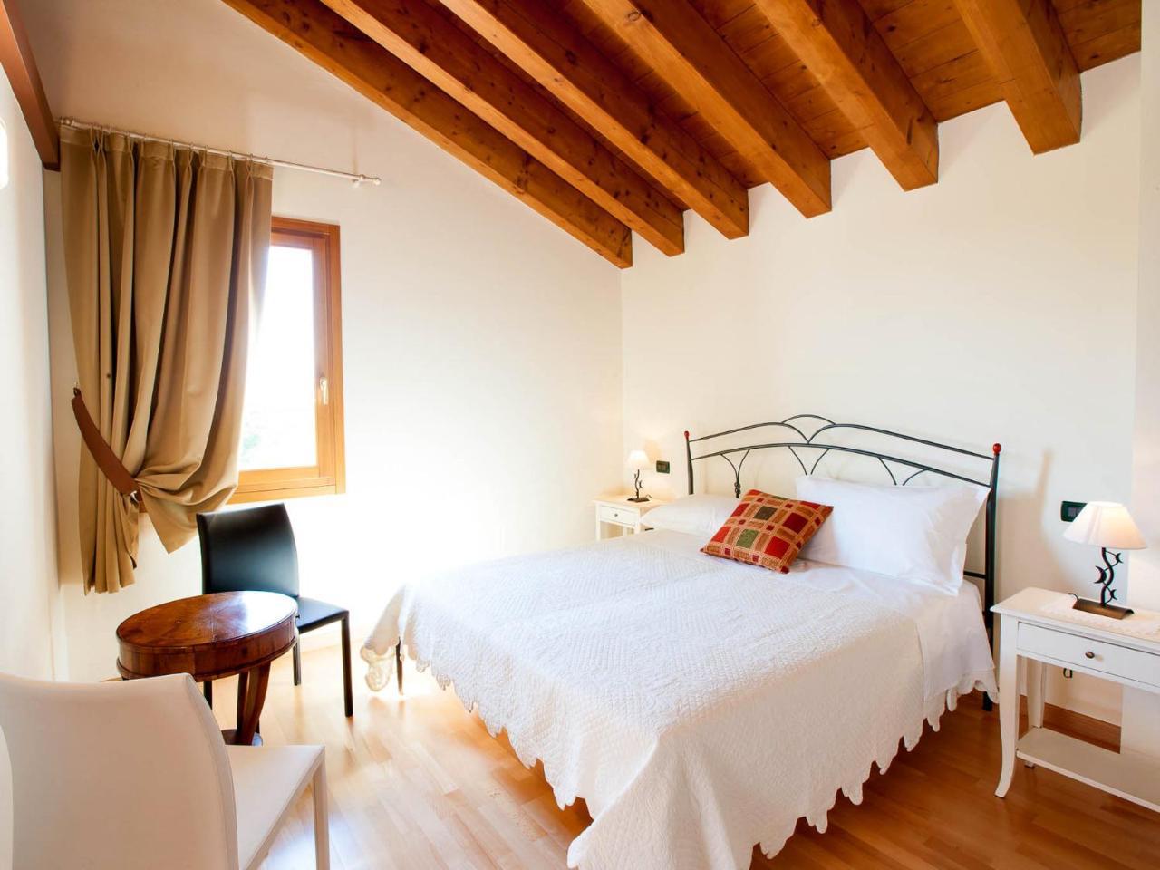 Agriturismo Crocerone Bed & Breakfast Bassano del Grappa Exterior photo